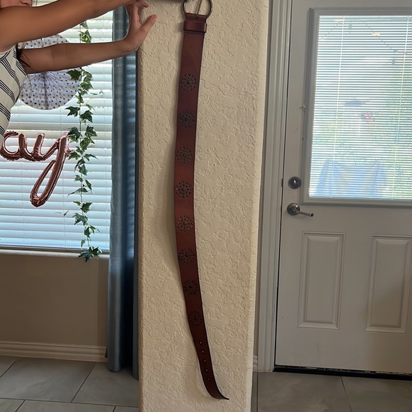 Belt - Picture 2 of 4